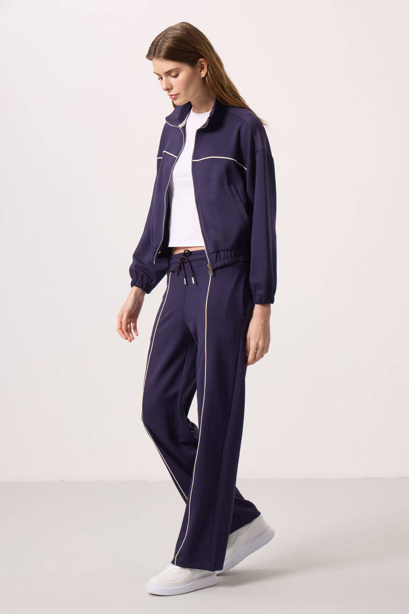 TOMMYLIFE - Tommylife Toptan Yumuşak Dokulu Dik Yaka Oversize Lastikli Kadın Eşofman Takım - 95349 Koyu Mor