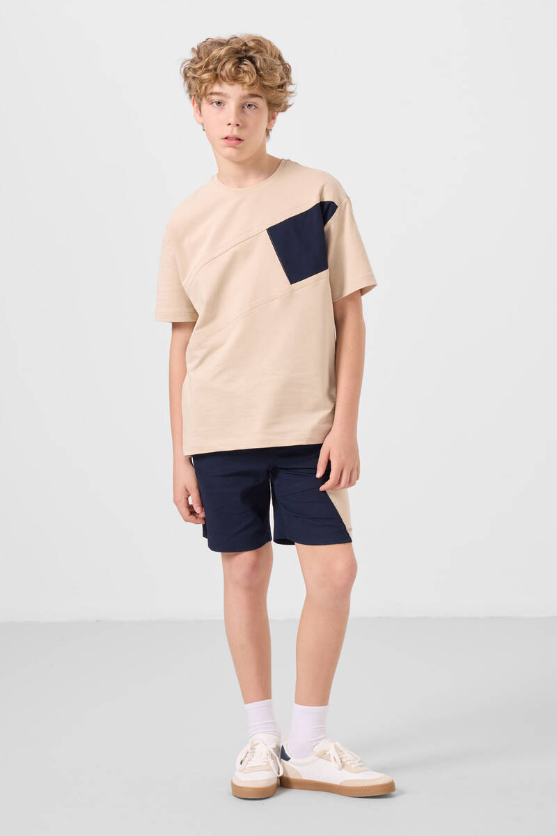 TOMMYLIFE - Tommylife Toptan Pamuklu Oversize Fit Dokuma Hafif Esnek Chino Erkek Çocuk Şort Takım 11275 Bej-Lacivert