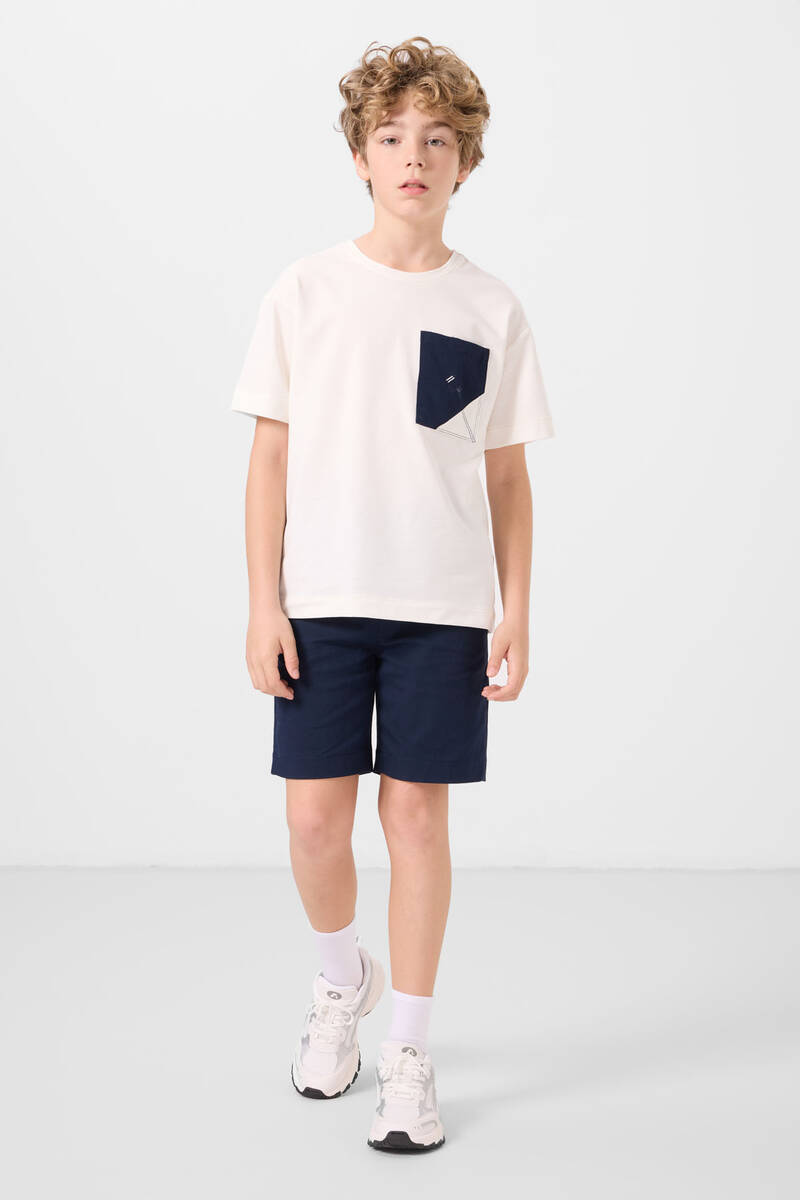 TOMMYLIFE - Tommylife Toptan Pamuklu Oversize Fit Dokuma Hafif Esnek Chino Erkek Çocuk Şort Takım 11278 Ekru-Lacivert