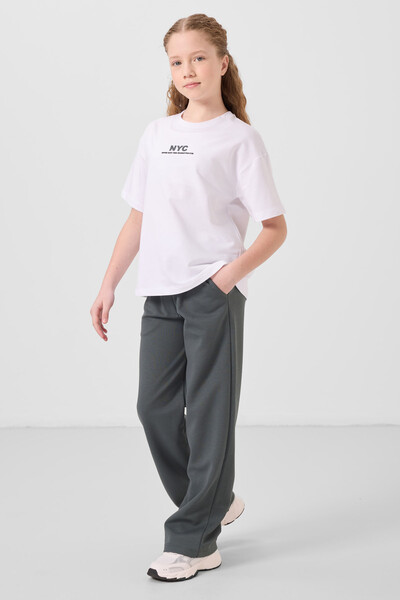 TOMMYLIFE - Tommylife Toptan O Yaka Baskılı Geniş Paça Standart Fit Kız Çocuk Palazzo Eşofman Takım 75171 Beyaz Haki TOMMYLIFE - Tommylife Toptan O Yaka Baskılı Geniş Paça Standart Fit Kız Çocuk Palazzo Eşofman Takım 75171 Beyaz Haki