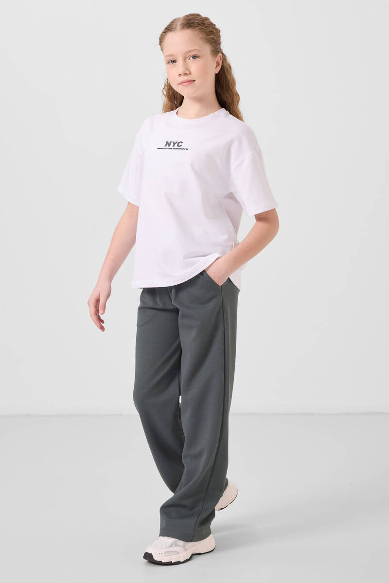 TOMMYLIFE - Tommylife Toptan O Yaka Baskılı Geniş Paça Standart Fit Kız Çocuk Palazzo Eşofman Takım 75171 Beyaz Haki