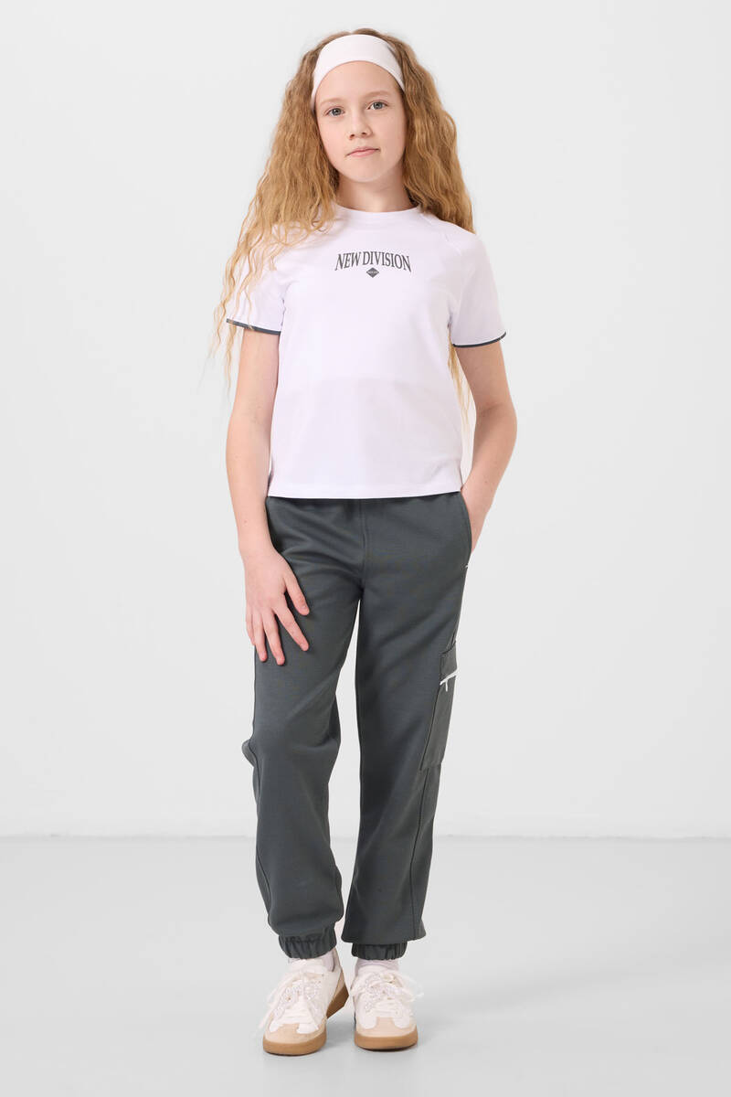 TOMMYLIFE - Tommylife Toptan O Yaka Baskılı Lastik Paça Kargo Cepli Kız Çocuk Eşofman Takım 75173 Beyaz Haki