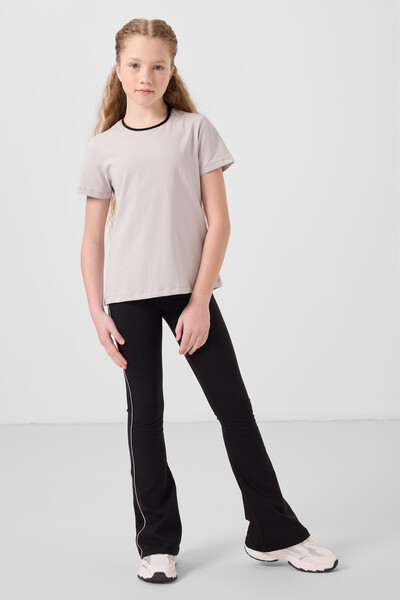 TOMMYLIFE - Tommylife Toptan Pamuklu O Yaka Standart Fit Basic İspanyol Paça Kız Çocuk Tayt Takım 75192 Taş Siyah TOMMYLIFE - Tommylife Toptan Pamuklu O Yaka Standart Fit Basic İspanyol Paça Kız Çocuk Tayt Takım 75192 Taş Siyah