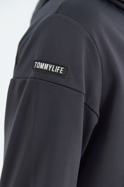 Tommylife Toptan Antrasit Kapüşonlu Yarım Fermuarlı Gizli Cep Detaylı Rahat Kalıp Erkek Sweatshirt - 88274 - Thumbnail