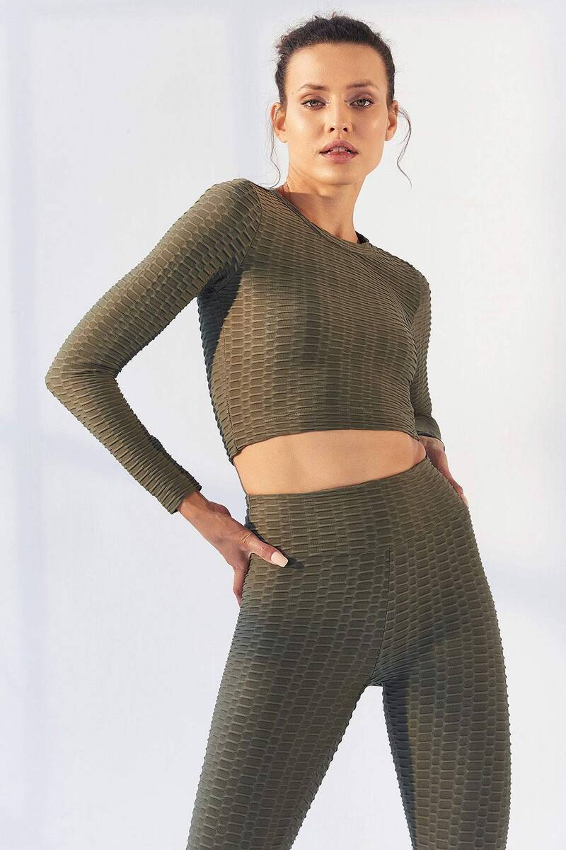 TOMMYLIFE - Tommylife Toptan Çağla Kendinden Desenli O Yaka Uzun Kol Kadın Crop Top T-Shirt - 97153