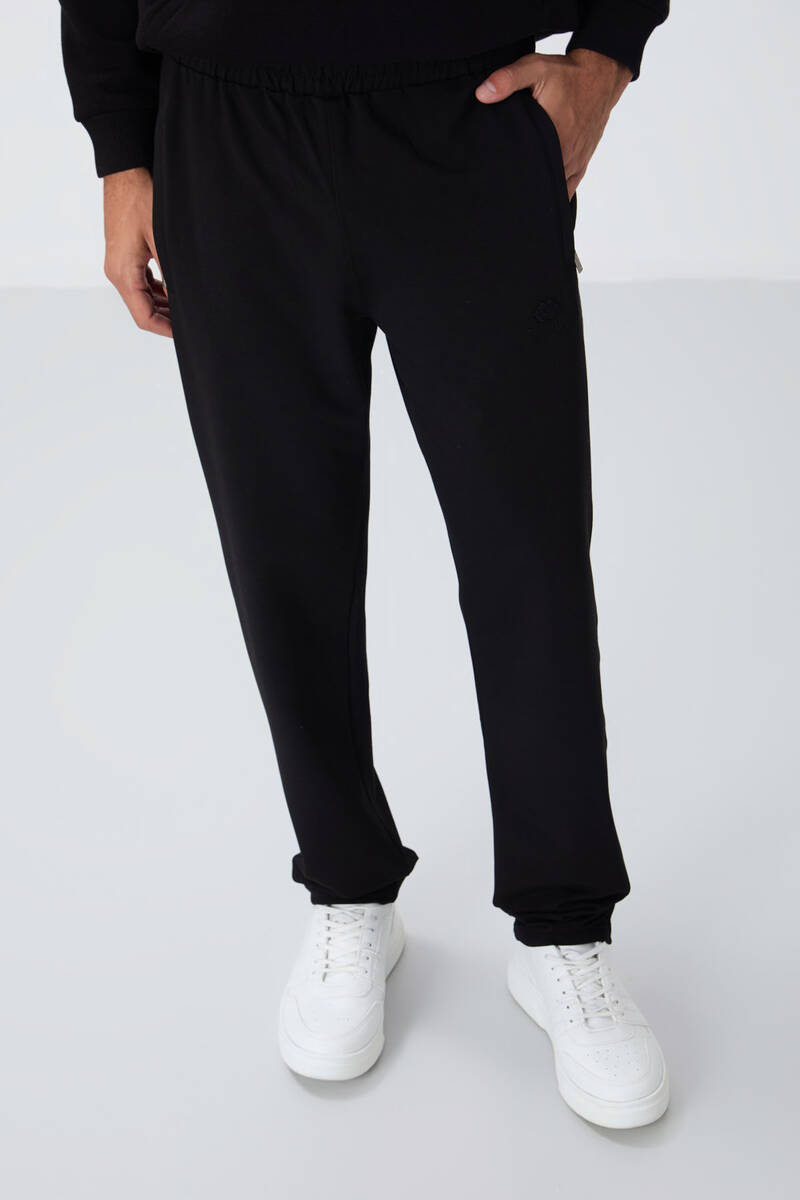 TOMMYLIFE - Tommylife Toptan Dar Kalıp Klasik Paça Erkek Eşofman Alt 84669 Siyah TOMMYLIFE - Tommylife Toptan Dar Kalıp Klasik Paça Erkek Eşofman Alt 84669 Siyah