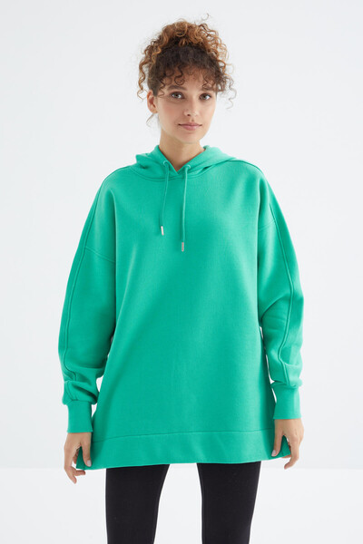 Tommylife Toptan Deniz Yeşili Reglan Kol Basic Kapüşonlu Oversize Tunik - 97242 - Thumbnail