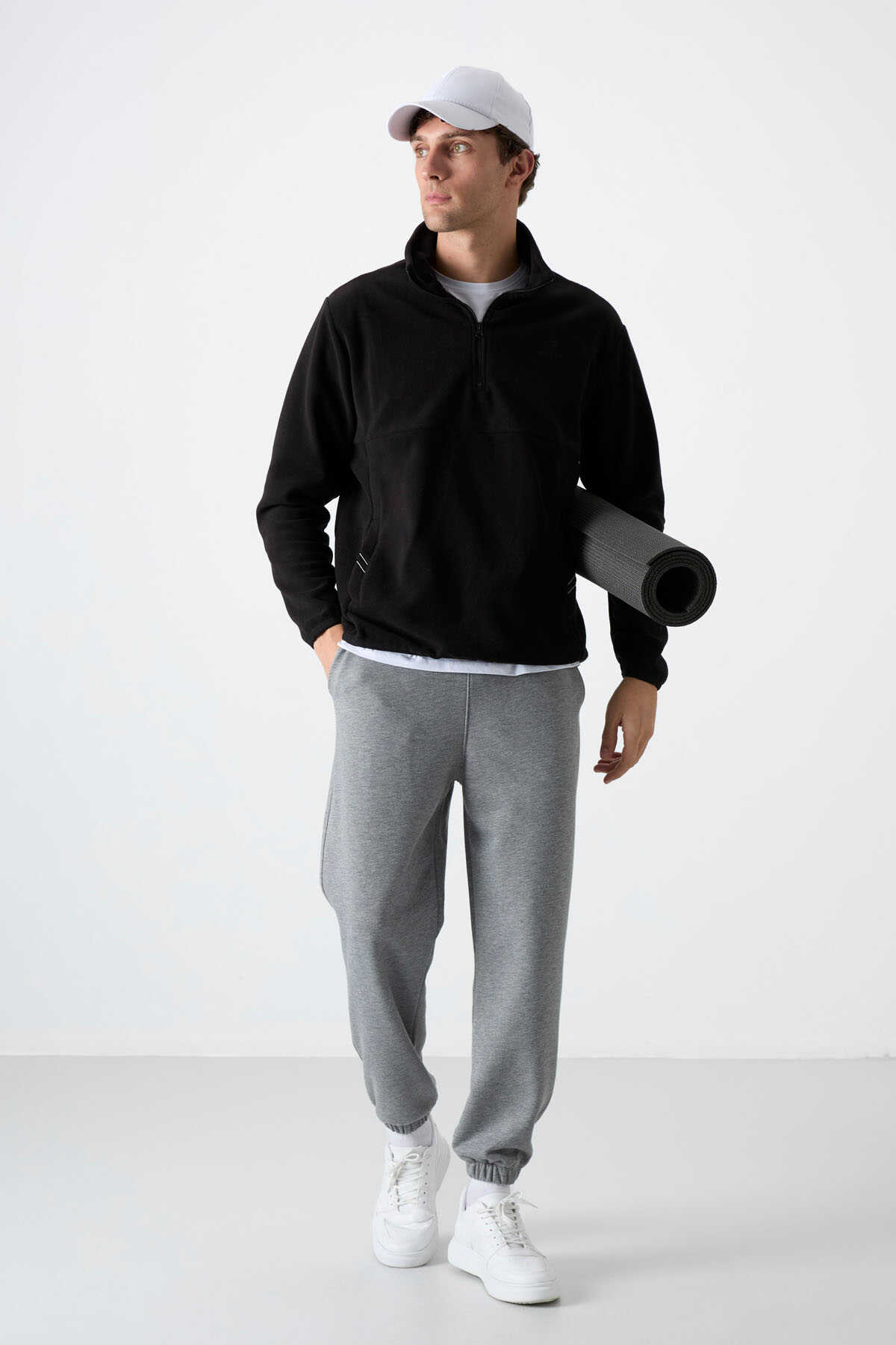Tommylife Toptan Dik Yaka Dar Kalıp Yarım Fermuar Erkek Polar Sweatshirt 87891 Siyah - 2