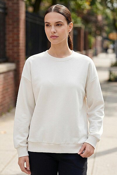 Tommylife Toptan Ekru Basic O Yaka Oversize Kadın Sweatshirt - 97053 - 3