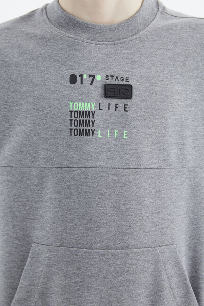 Tommylife Toptan Garson Boy O Yaka Standart Kalıp Baskılı Erkek Çocuk Sweatshirt 11175 Gri Melanj - Thumbnail