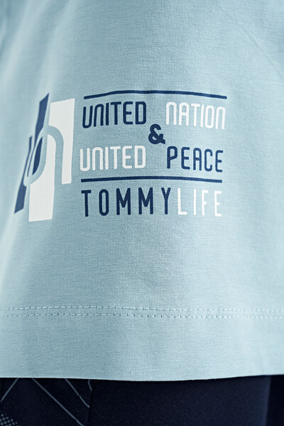 Tommylife Toptan Garson Boy O Yaka Standart Kalıp Baskılı Erkek Çocuk T-Shirt 11097 Açık Mavi - Thumbnail