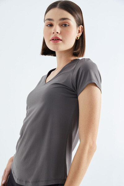 Tommylife Toptan Gri Basic Kısa Kol Standart Kalıp V Yaka Kadın T-Shirt - 97145 - Thumbnail