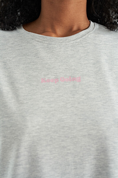 Tommylife Toptan Gri Melanj Üç Renk Düşük Omuzlu Oversize Baskılı Crop Kadın T-Shirt - 02266 - Thumbnail