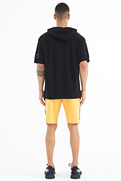 Tommylife Toptan Hardal Yan Şerit Baskılı Bağcıklı Standart Kalıp Erkek Şort - 81257 - 4