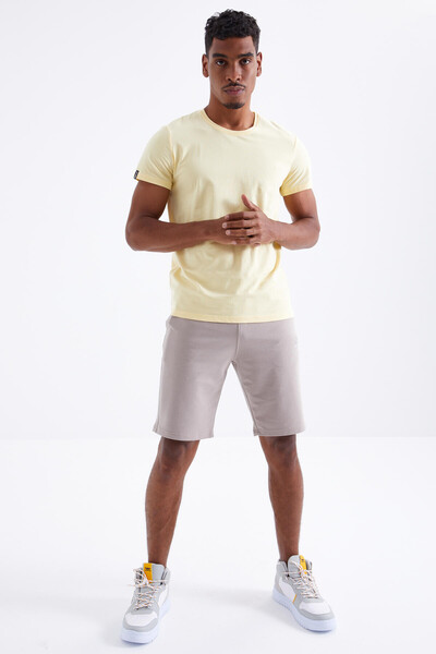 TOMMYLIFE - Tommylife Toptan Koyu Bej Bağcıklı Standart Kalıp Basic Erkek Şort - 81212