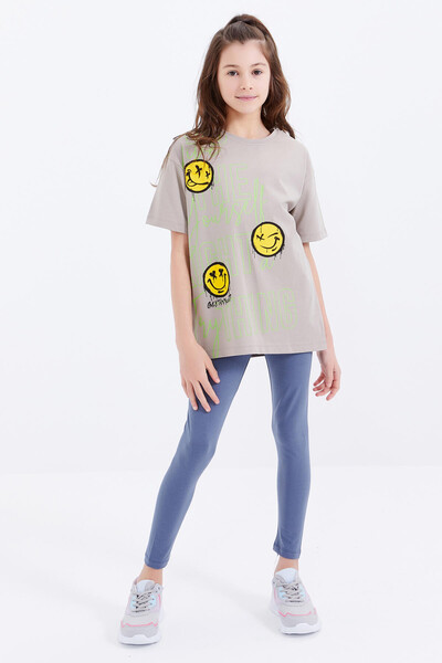 Tommylife Toptan Koyu Bej Oversize Emoji Baskılı O Yaka Düşük Omuz Kız Çocuk T-Shirt - 75042 - Thumbnail