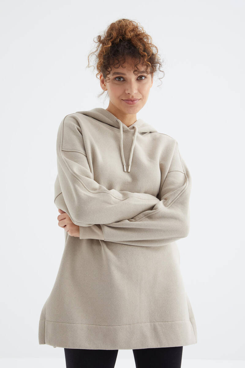 TOMMYLIFE - Tommylife Toptan Koyu Bej Reglan Kol Basic Kapüşonlu Oversize Tunik - 97242