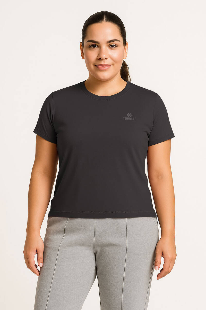 TOMMYLIFE - Tommylife Toptan Koyu Gri O Yaka Basic Battal Büyük Beden Kadın T-Shirt - 97308