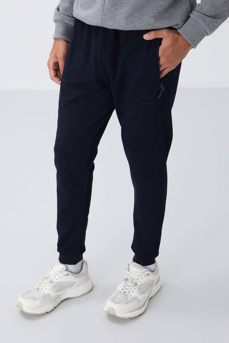 TOMMYLIFE - Tommylife Toptan Lacivert Fermuar Cepli Standart Kalıp Jogger Erkek Eşofman Alt - 84651