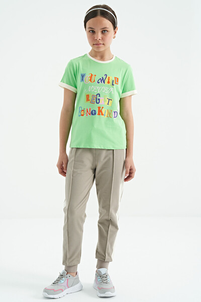 Tommylife Toptan Neon Yeşil Renkli Yazı Detaylı O Yaka Rahat Form Kız Çocuk T-Shirt - 75109 - Thumbnail