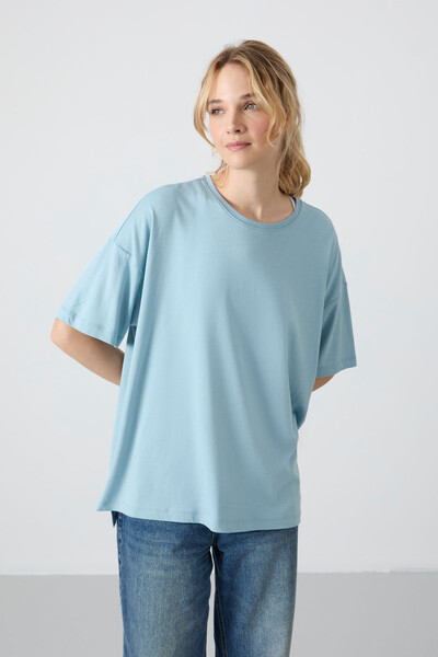 Tommylife Toptan O Yaka Oversize Basic Kadın T-Shirt 97285 Açık Mavi - Thumbnail