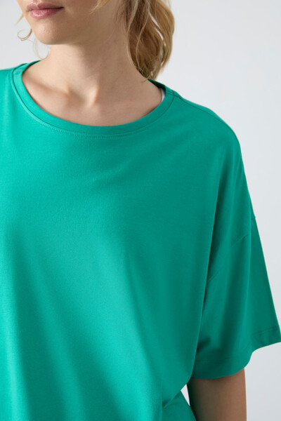 Tommylife Toptan O Yaka Oversize Basic Kadın T-Shirt 97285 Deniz Yeşili - Thumbnail