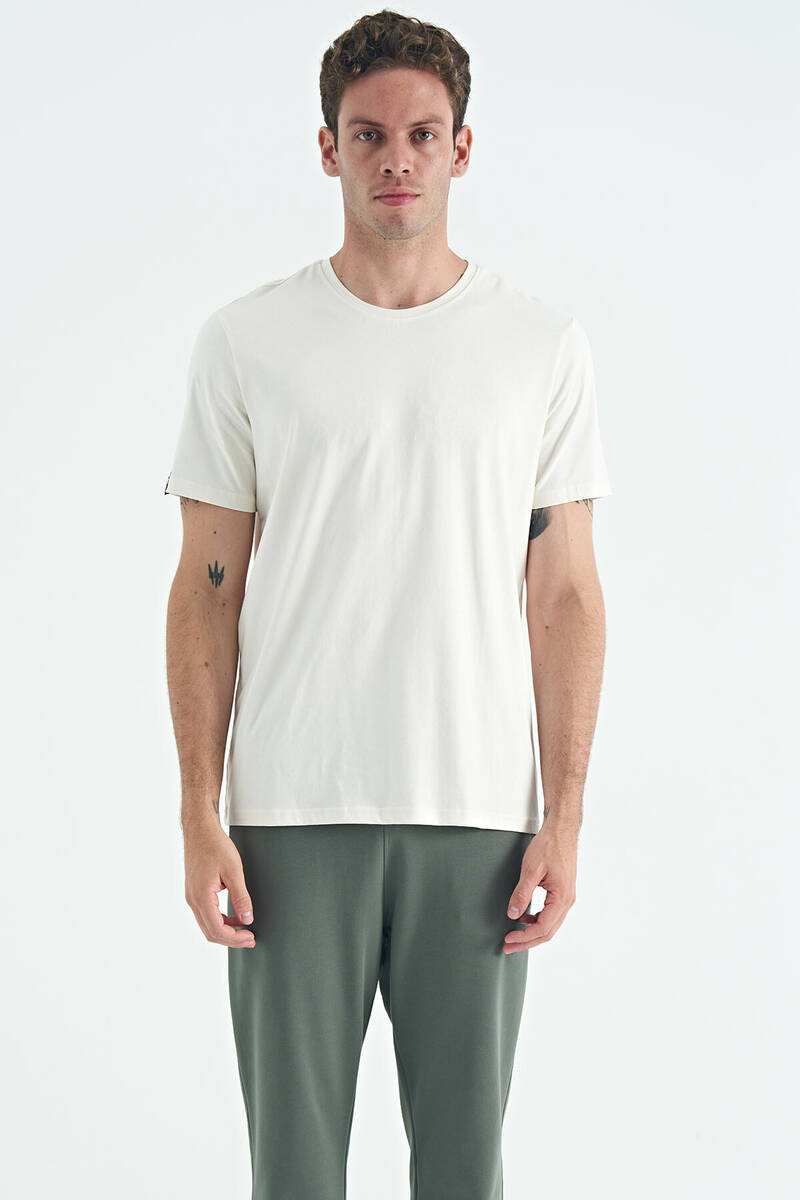 TOMMYLIFE - Tommylife Toptan O Yaka Standart Kalıp Basic Erkek T-Shirt 87911 Ekru