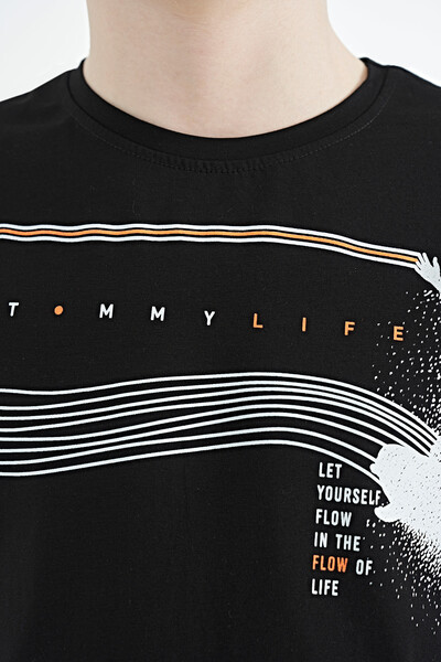 Tommylife Toptan O Yaka Standart Kalıp Baskılı Erkek Çocuk T-Shirt 11133 Siyah - Thumbnail