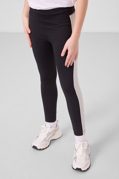 Tommylife Toptan O Yaka Yan Şerit Detaylı Standart Fit Performans Kız Çocuk Tayt Takım 75191 Beyaz Siyah - Thumbnail