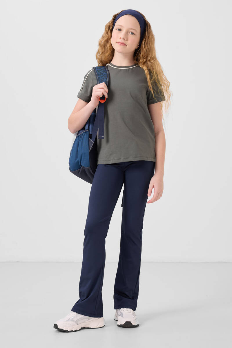 TOMMYLIFE - Tommylife Toptan Pamuklu O Yaka Oversize Fit Baskılı Kız Çocuk T Shirt 75177 Haki