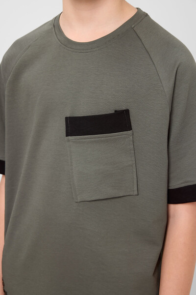 Tommylife Toptan Pamuklu Yumuşak Dokulu Oversize Cep Detaylı Erkek Çocuk T-Shirt 11295 Haki - Thumbnail