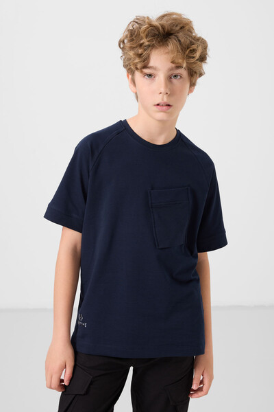 Tommylife Toptan Pamuklu Yumuşak Dokulu Oversize Cep Detaylı Erkek Çocuk T-Shirt 11295 Lacivert - Thumbnail