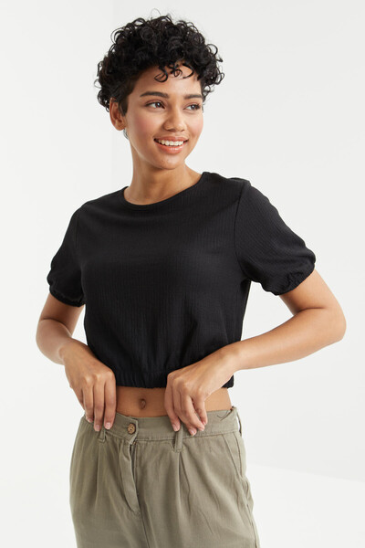 Tommylife Toptan Siyah Balon Kol O Yaka Beli Lastikli Bürümcük Kumaş Kadın Crop Top T-Shirt - 97221 - Thumbnail