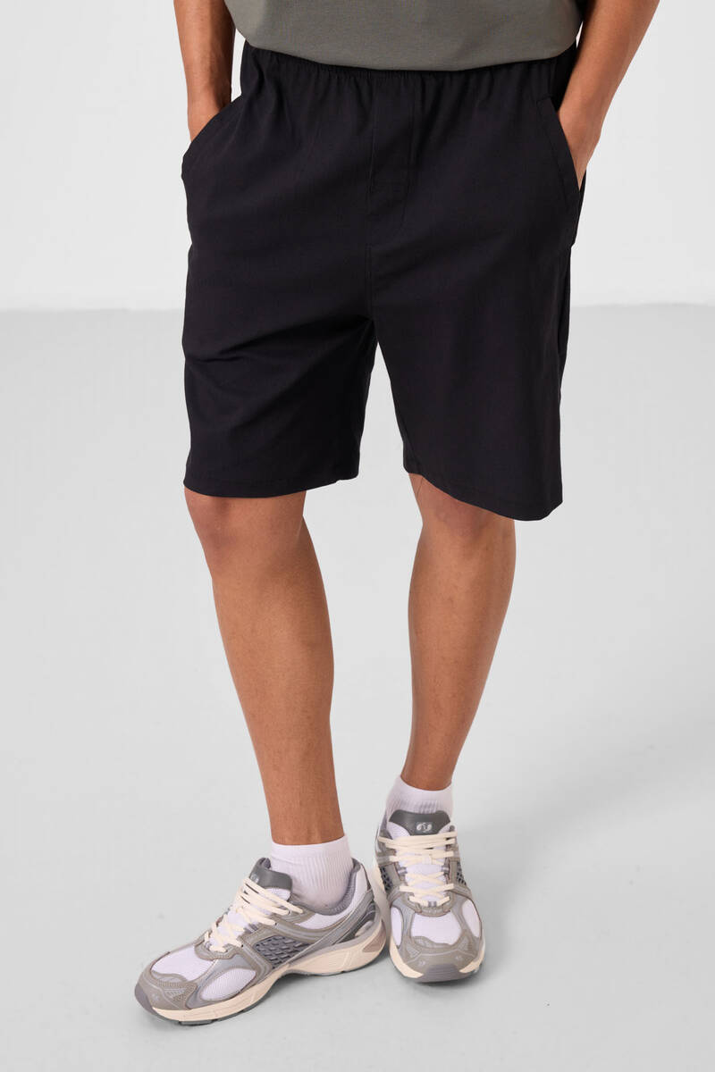 TOMMYLIFE - Tommylife Toptan Standart Fit Dokuma Hafif Esnek Chino Erkek Şort 81292 Siyah