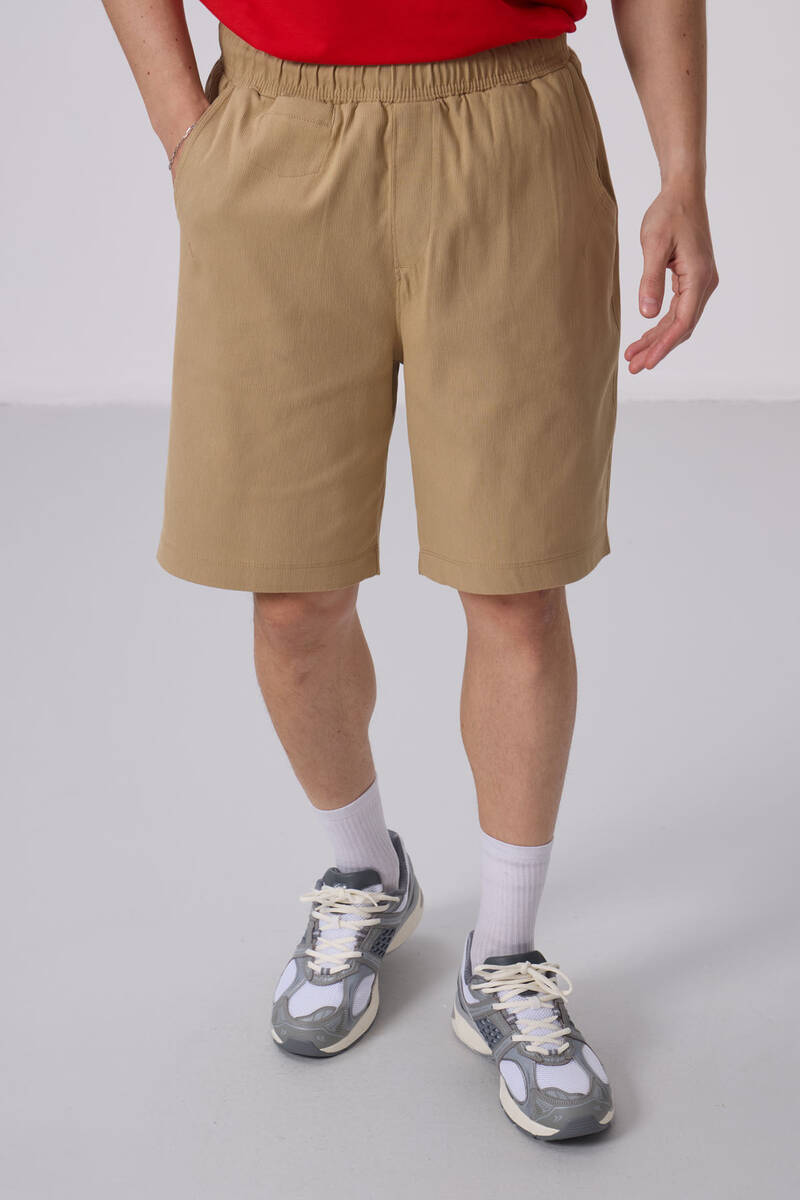 TOMMYLIFE - Tommylife Toptan Standart Fit Dokuma Hafif Esnek Chino Şort 81290 Koyu Bej