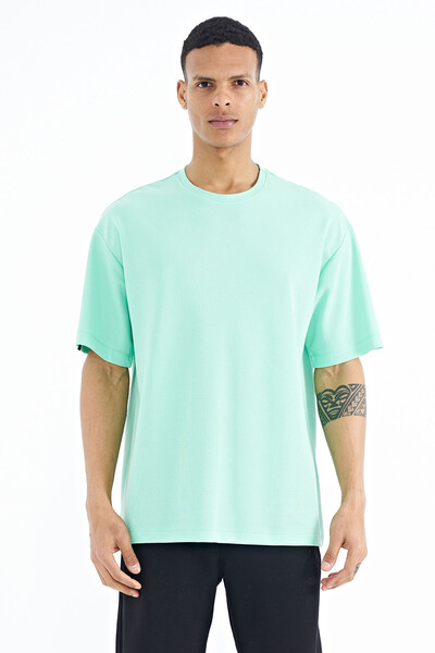 Tommylife Toptan Su Yeşili Kol Arma Detaylı Basic Oversize Erkek T-Shirt - 88193 - Thumbnail