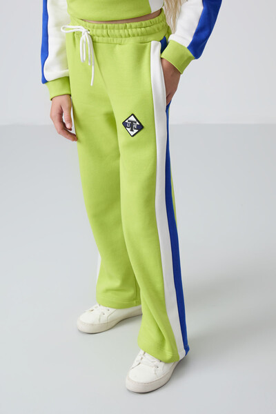 Tommylife Wholesale 7-15 Age Crew Neck Standard Fit Girls Tracksuit Set 75165 Lime Green - Thumbnail