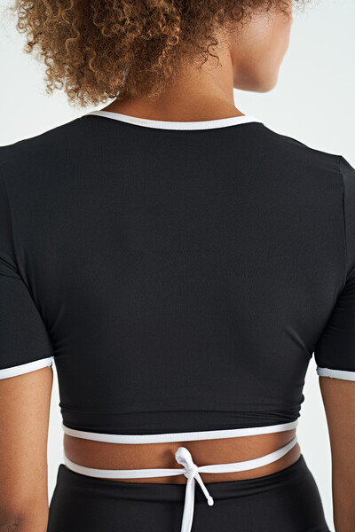 Tommylife Wholesale Black Crew Neck Standard Fit Women's Crop T-Shirt - 97266 - Thumbnail