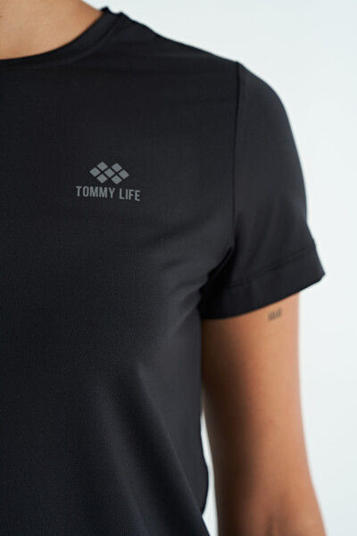Tommylife Wholesale Black Slit Crew Neck Standard Fit Women's T-Shirt - 97267 - Thumbnail