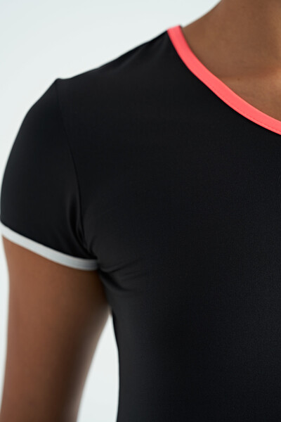 Tommylife Wholesale Black V Collar Standard Fit Women's Spor T-Shirt - 97268 - Thumbnail