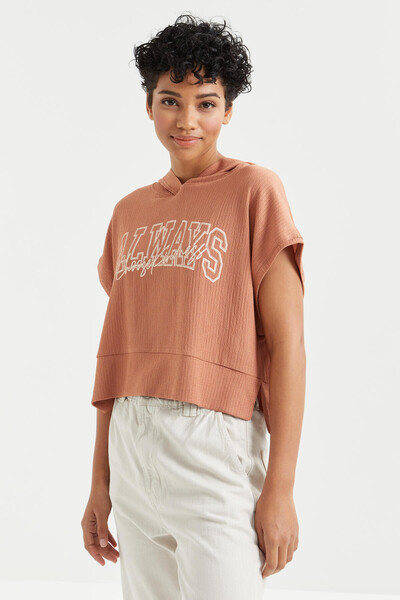 Tommylife Wholesale Cinnamon Colour With Text Printed Hooded Oversize Crop Top Women's T-shirt - 97229 - Thumbnail