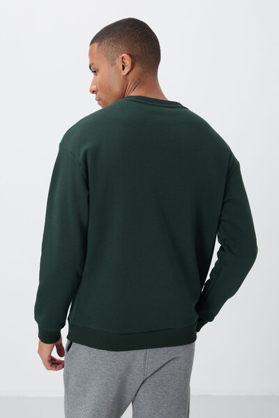 Tommylife Wholesale Crew Neck Comfort Fit Basic Men's Sweatshirt 88418 Pine Green - Thumbnail