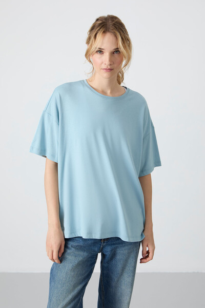 Tommylife Wholesale Crew Neck Oversize Basic Women's T-Shirt 97285 Light Blue - Thumbnail