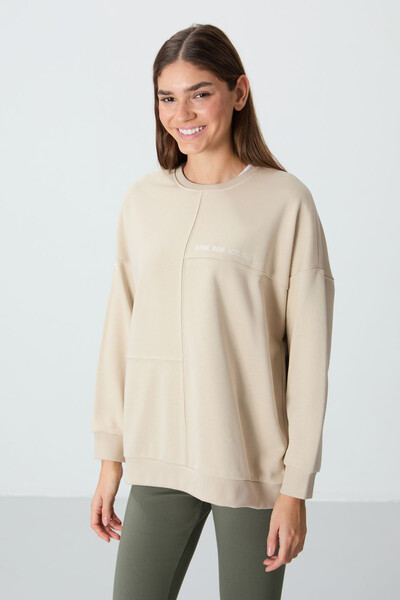 Tommylife Wholesale Crew Neck Oversize Women's Sweatshirt 97288 Beige - Thumbnail