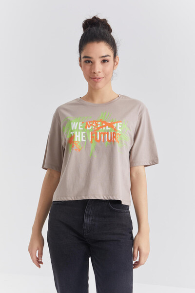 Tommylife Wholesale Dark Beige With Colourful Text Printed Bike Collar Oversize Women's T-shirt - 97212 - Thumbnail