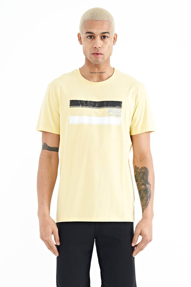 TOMMYLIFE - Tommylife Wholesale Donald Crew Neck Standard Fit Printed Men's T-Shirt 88217 Yellow