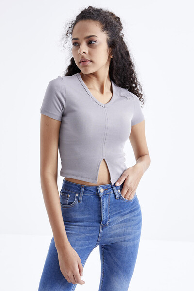 Tommylife Wholesale Gray Basic Slit V Collar Women's Crop Top T-Shirt - 97206 - Thumbnail