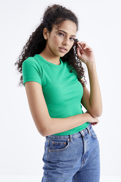 Tommylife Wholesale Green Basic Crew Neck Women's T-Shirt - 97202 - Thumbnail