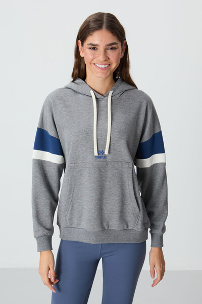 Tommylife Wholesale Hooded Oversize Women's Sweatshirt 97290 Gray Melange - Thumbnail