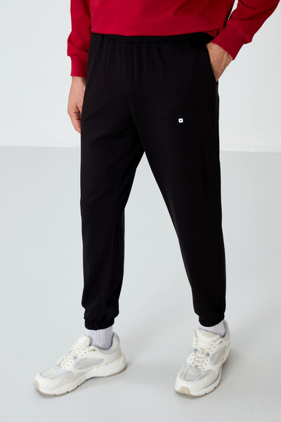 Tommylife Wholesale Oversize Crew Neck Men's Tracksuit Set 85120 Red - Black - Thumbnail